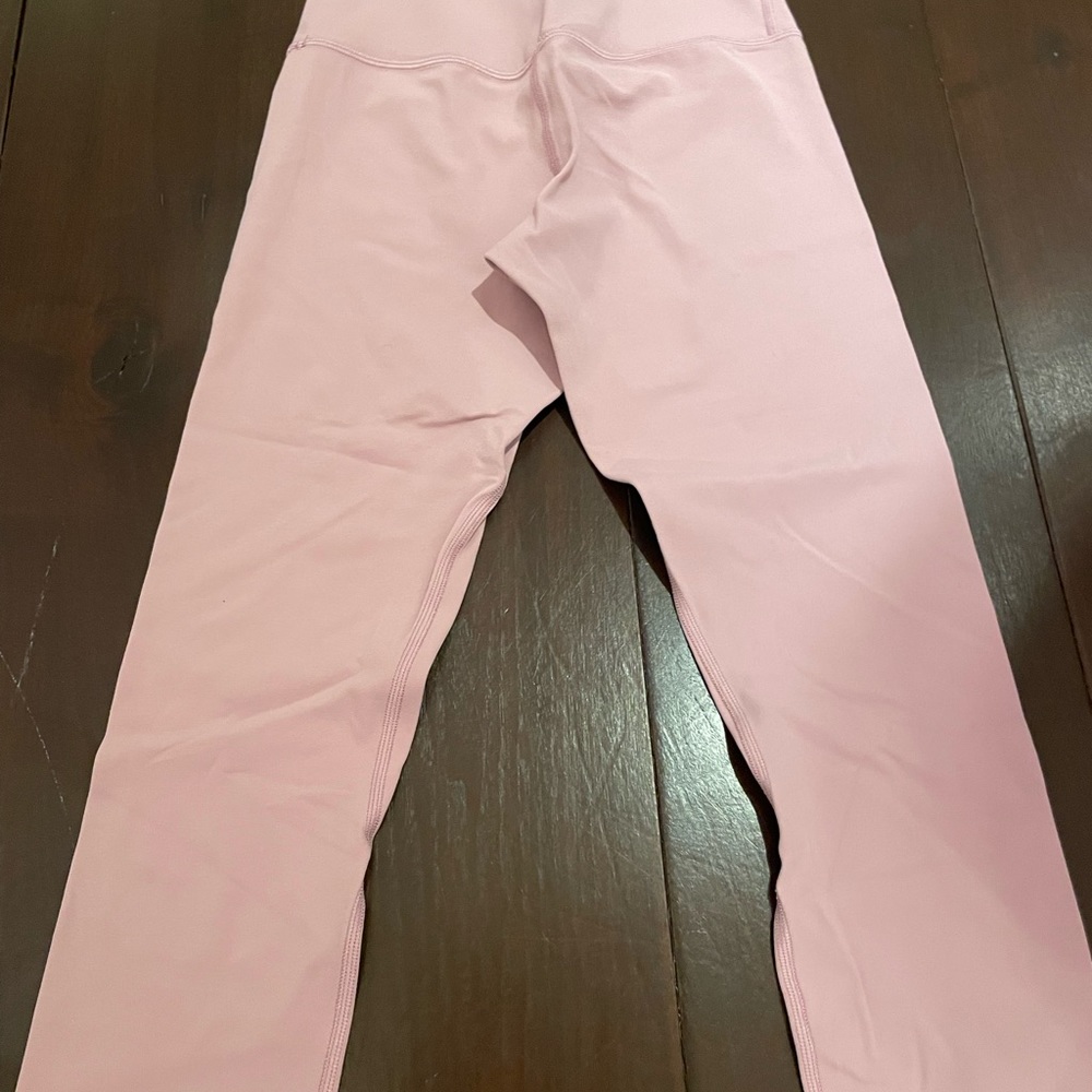 Pink cropped lulu leggings